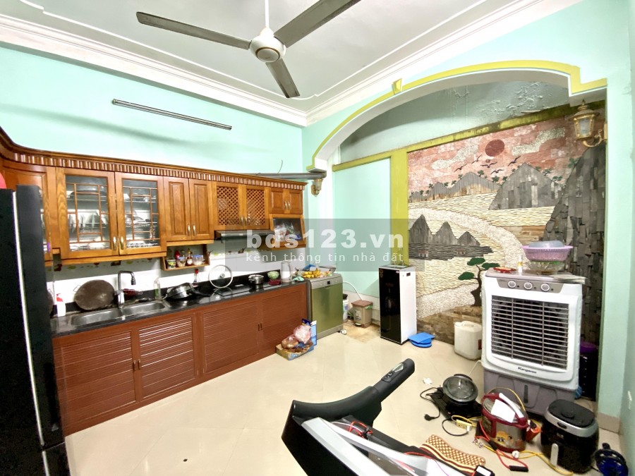 Bán nhà nguyên căn 4 tầng đúc đẹp long lanh chủ tự xây Hoàng Như Tiếp Quận Long Biên