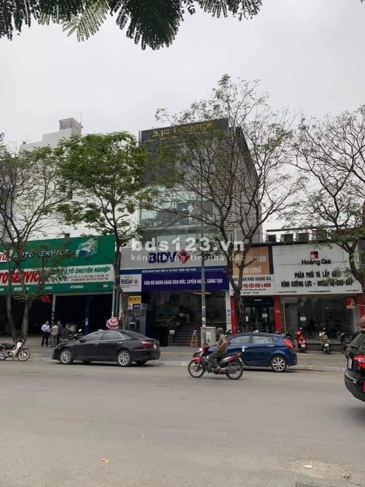 Siêu Kinh Doanh, diện tích 200m2 mặt tiền 6.6m, mặt phố Ngọc Lâm, Quận Long Biên