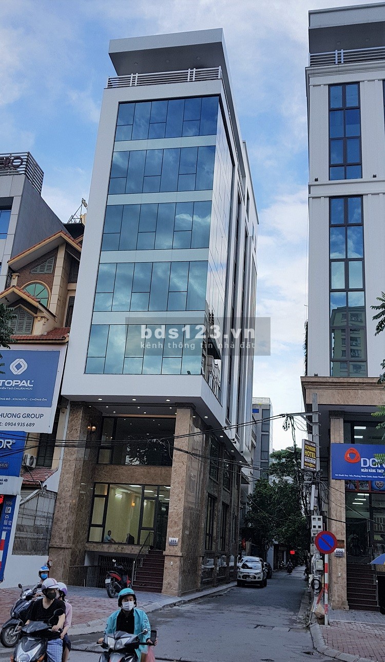 Bán nhà Đống Đa, Phố Nguyên Hồng vỉa hè, ô tô, kinh doanh diện tích 95m2 giá 17 tỷ