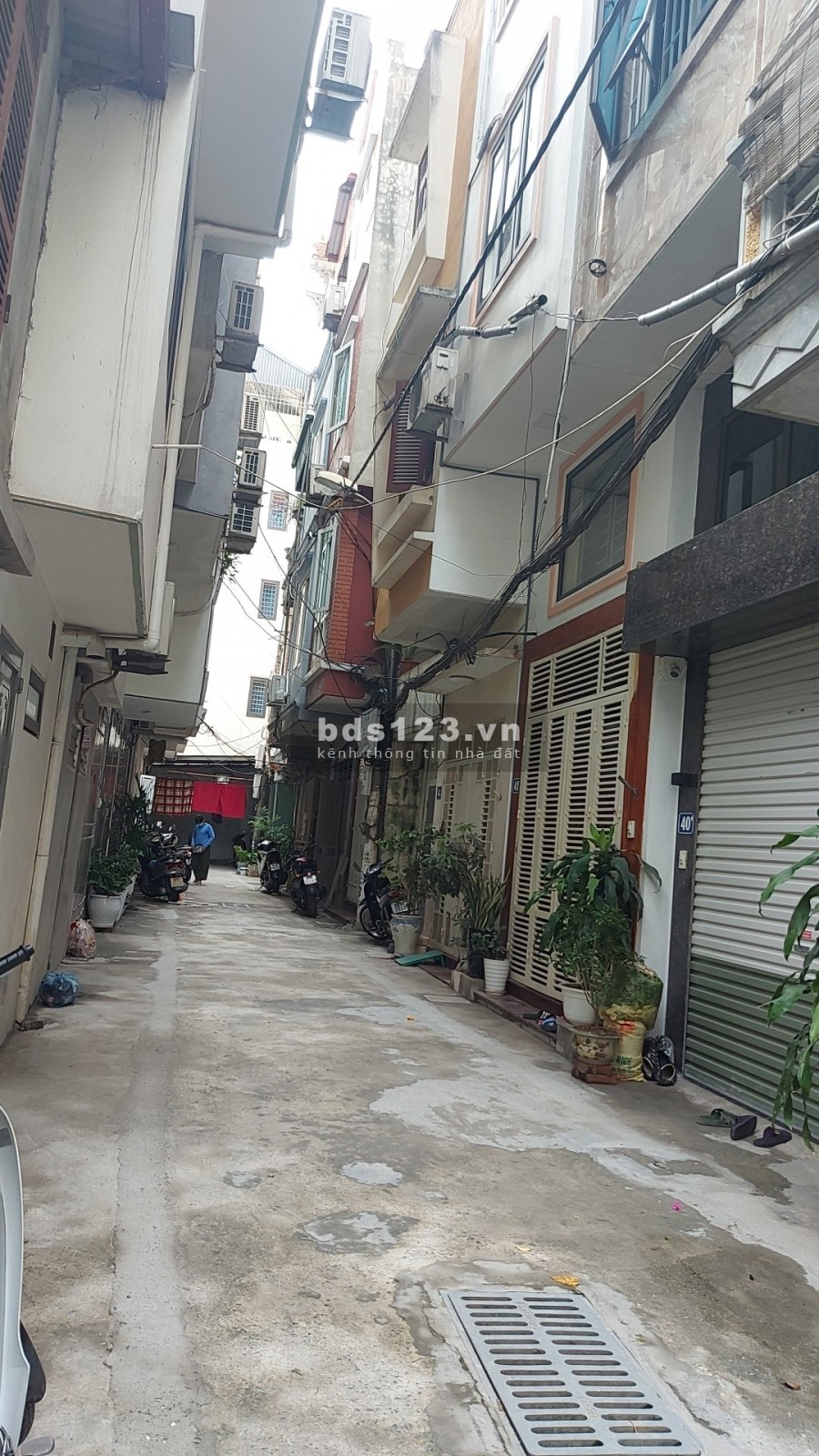 Cần tiền bán gấp nhà 4 tầng Ngọc Thuỵ Long Biên, phân lô cán bộ ngõ ô tô giá nhỉnh 3 tỷ