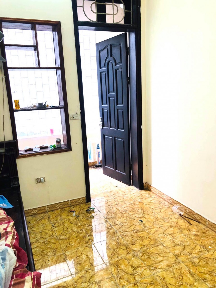 Cần bán nhà Hồ Tùng Mậu, diện tích 35m2, 5 tầng, mặt tiền 5.5m, giá bán chỉ 3 tỷ