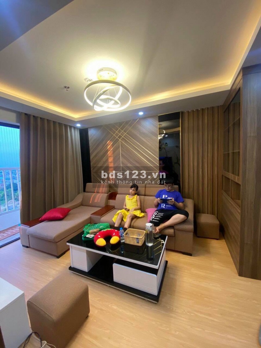 Tôi muốn bán căn Ruby 2 PN, 2 WC hỗ trợ vay 65% lãi suất 0% liên hệ xem căn hộ 0979610181