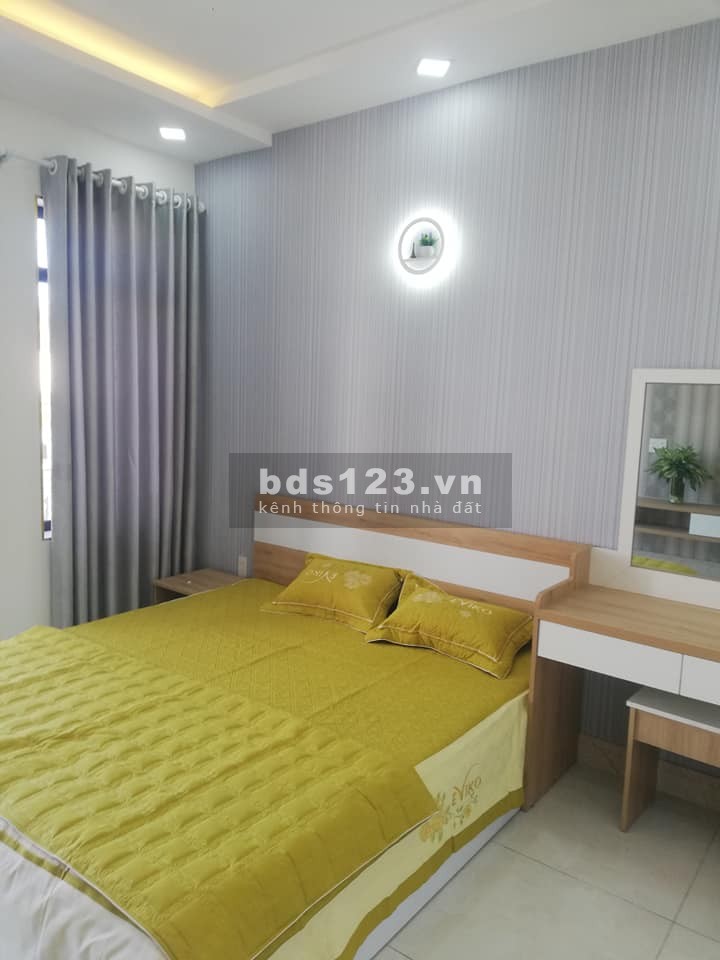 Bán gấp nhà Phan Văn Hân, mặt hẻm một xẹt dễ tìm kiếm diện tích 40m2, giá bán 5.5 tỷ