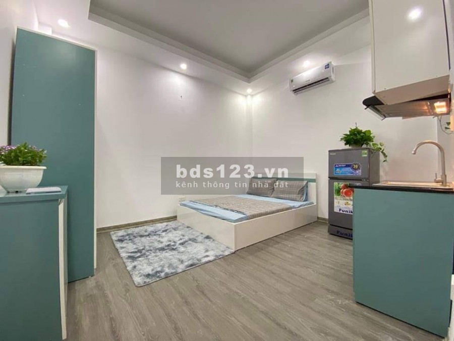 Cần bán nhà phố Yên Hoà, Hồ Tây, 2 bước chân ra mặt phố, diện tích 50m2, giá 6.3 tỷ