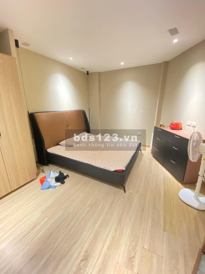 Chính chủ bán nhà đường Nguyễn Trãi, P Thanh Xuân trung, Q Thanh Xuân 35m2, giá chỉ 2.8 tỷ