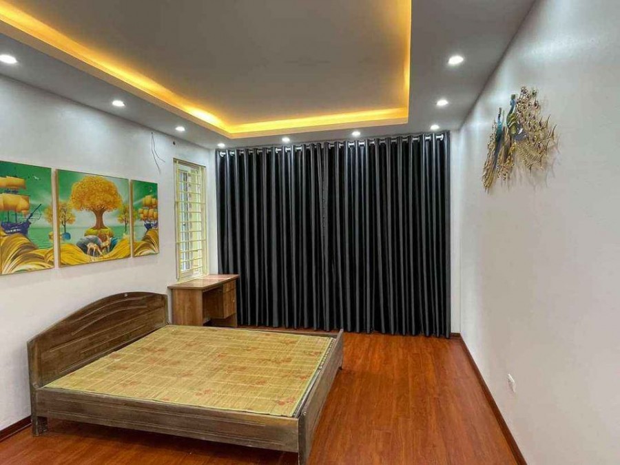 Bán nhà mặt ngõ đường 800A Quận Cầu Giấy PLô ngõ thông 40Mx5T 5.5 tỷ 0902224679