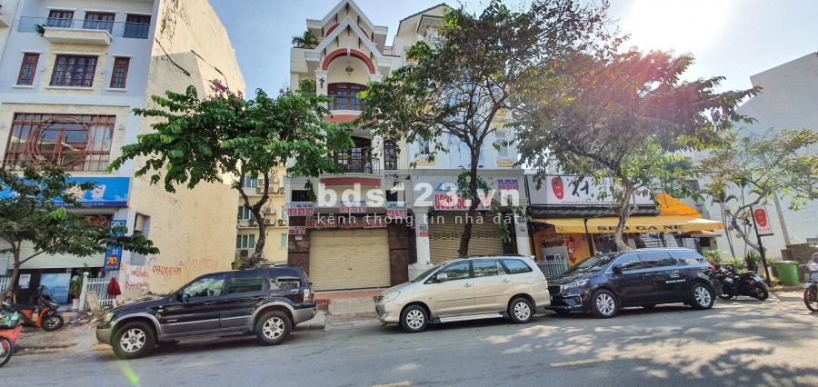 Cho thuê nhà phố Hưng Gia Hưng Phước Phú Mỹ Hưng đường lớn giá BỐN MƯƠI TRIỆU