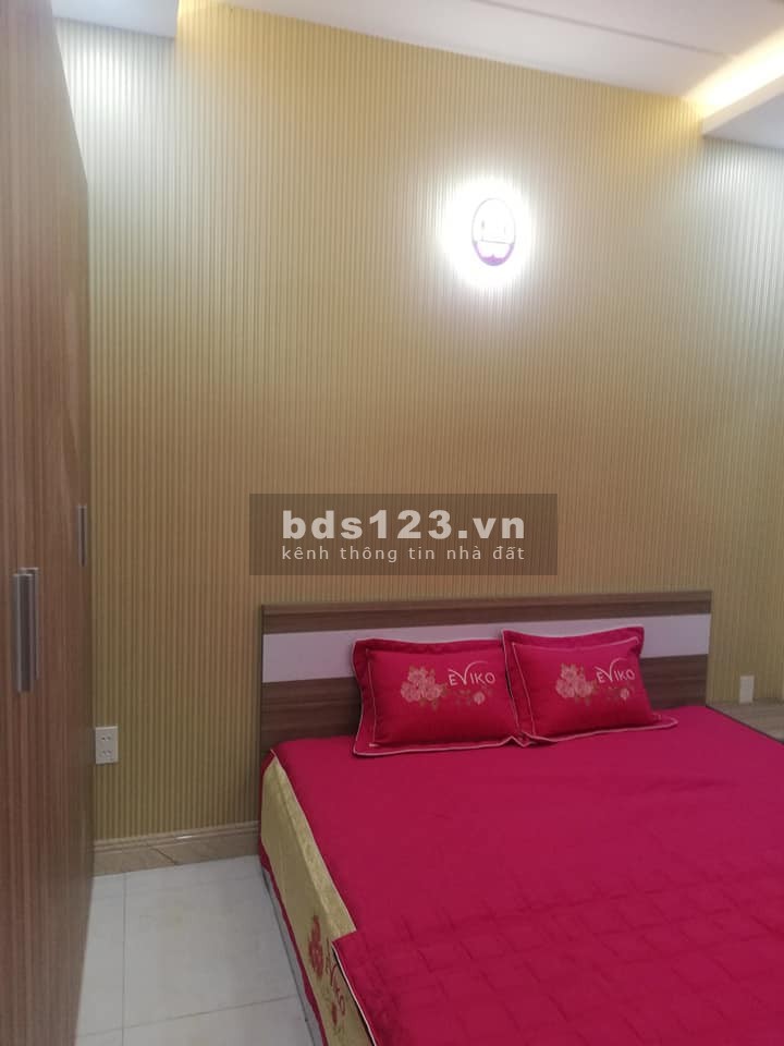 Bán gấp nhà Phan Văn Hân, mặt hẻm một xẹt dễ tìm kiếm diện tích 40m2, giá bán 5.5 tỷ