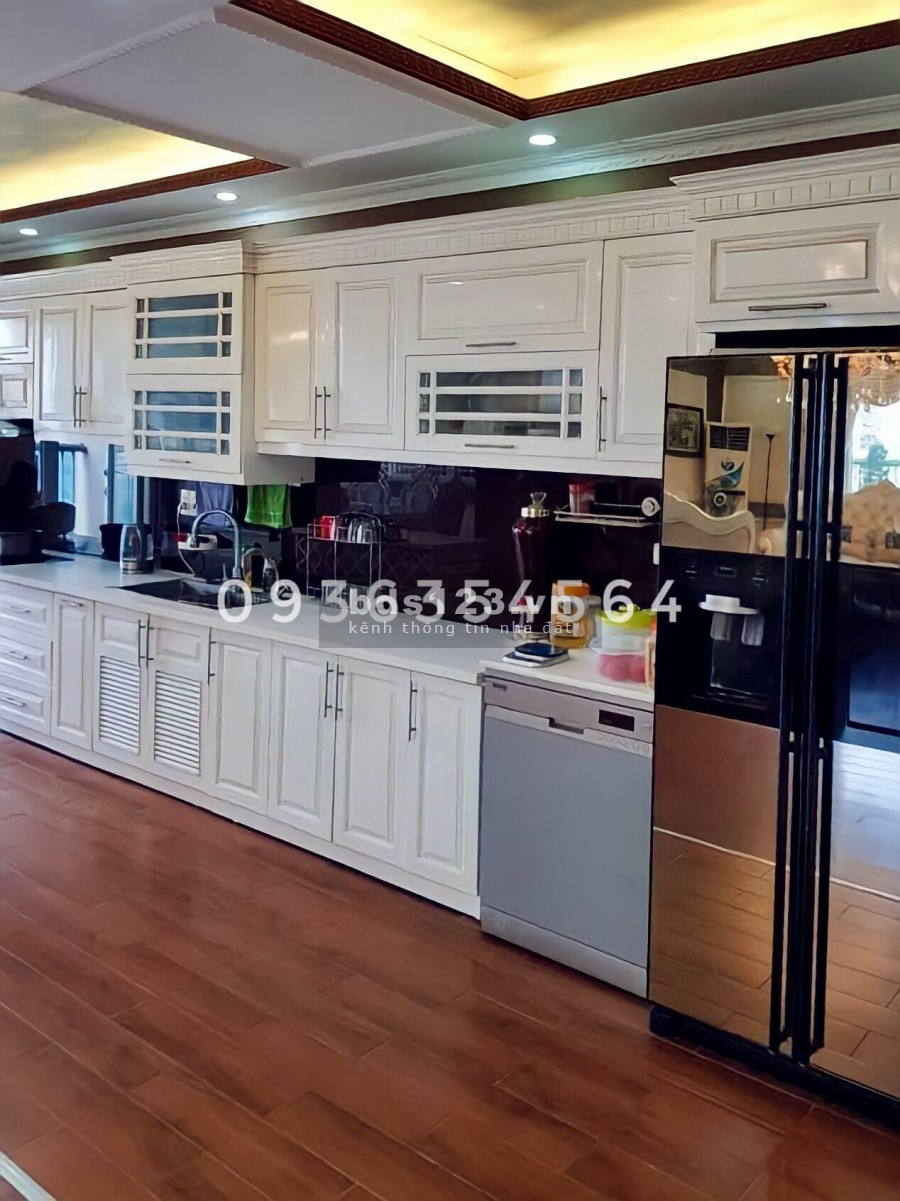 105m2, hơn 2 tỷ (có gia lộc) chính chủ bán nhà 17T2 Vinaconex 3 mặt đường Trung Văn. LH: 0936354564