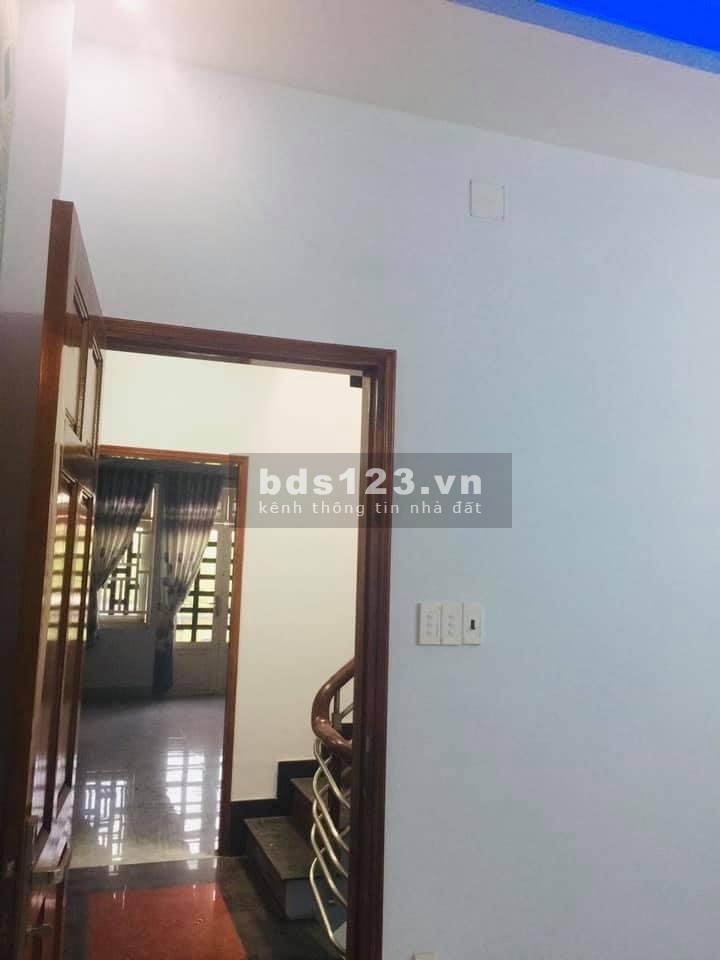 Bán nhà mặt tiền hẻm 11m Quang Trung, 5 lầu, 68m2, kinh doanh đa ngành, 7 tỷ.