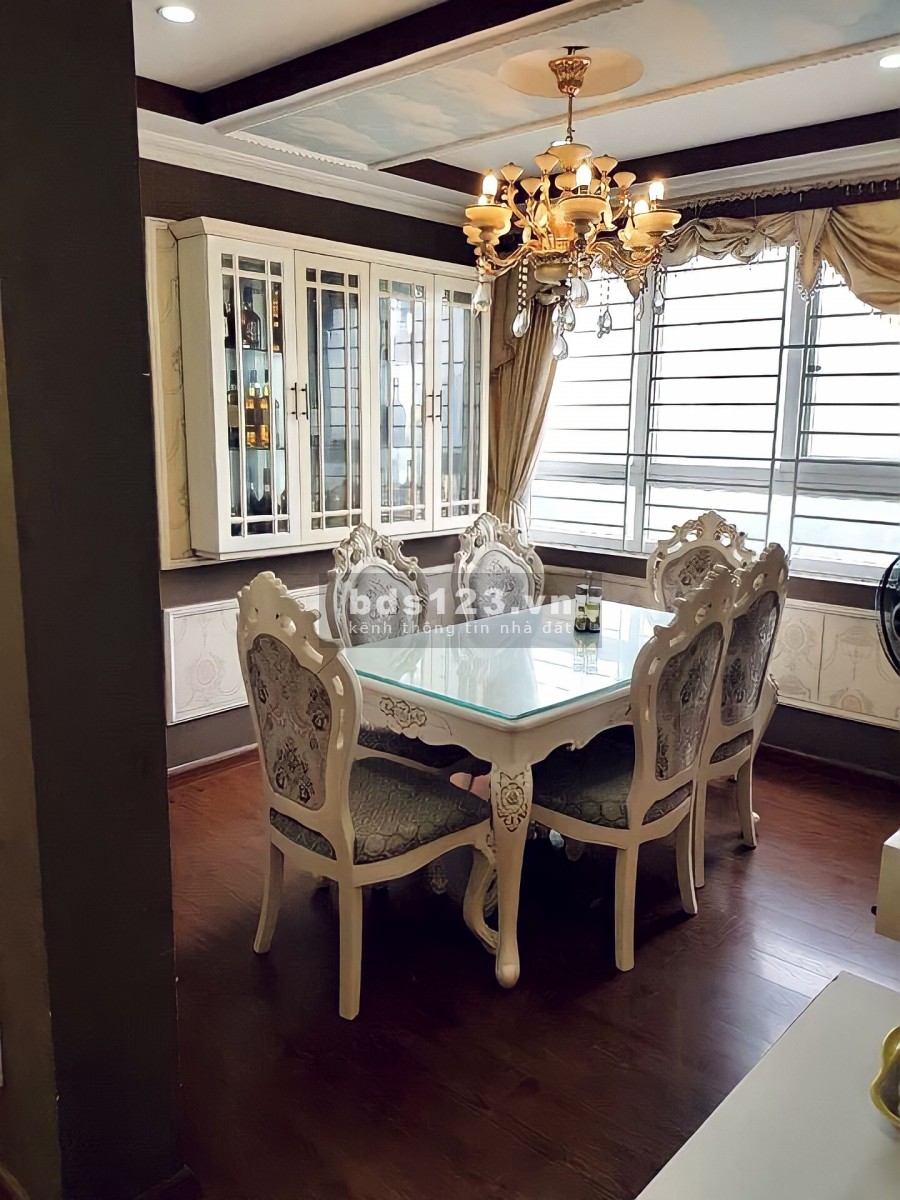105m2, hơn 2 tỷ (có gia lộc) chính chủ bán nhà 17T2 Vinaconex 3 mặt đường Trung Văn. LH: 0936354564