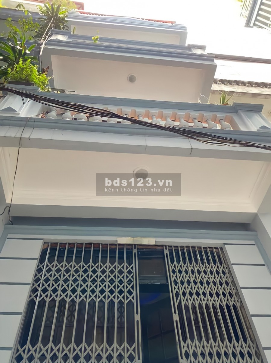 Hiếm, view hồ! Nhà đẹp Khương Trung DT 43m2 x 4 tầng, MT 4m – An sinh tuyệt vời
