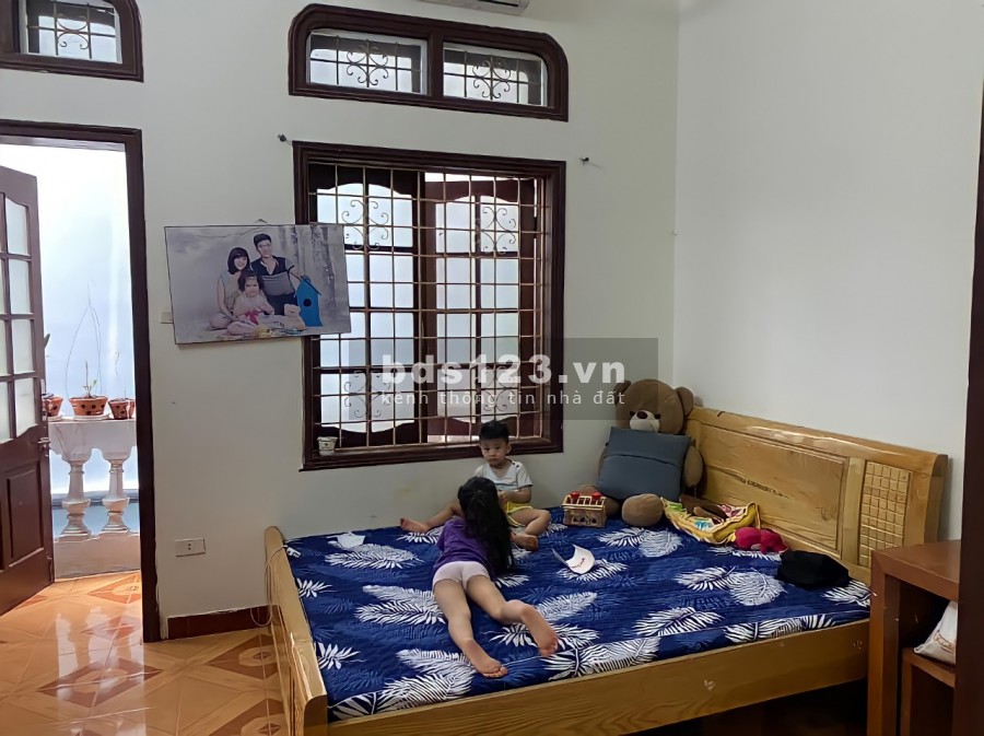 Hiếm, view hồ! Nhà đẹp Khương Trung DT 43m2 x 4 tầng, MT 4m – An sinh tuyệt vời