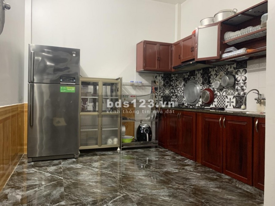 Bán Nhà Lĩnh Nam diện tích sử dụng 40m2, đúc kiên cố 4 tầng, giá bán 2,8 tỷ hỗ trợ vay