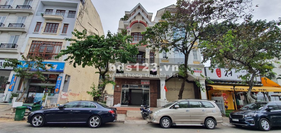 Cho thuê nhà phố Hưng Gia Hưng Phước Phú Mỹ Hưng đường lớn giá BỐN MƯƠI TRIỆU