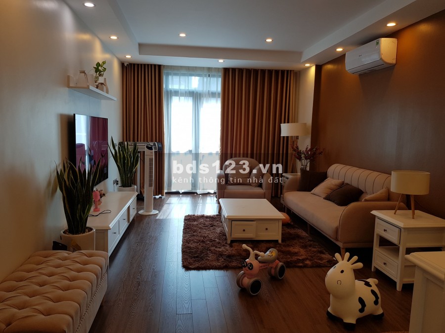 Bán nhà dân xây T4/2021 đẹp - hiện đại ở phố Bát Khối 82m x 4 phòng hơn 3 tỷ rẻ nhất, ô tô