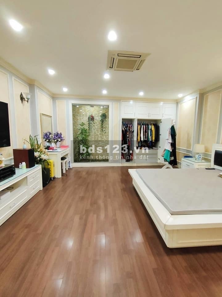 Chủ nhà Sài Đồng cần bán nhanh-tặng full nội thất:80m2 x 4T, MT6m, giá nhỉnh 7 tỉ