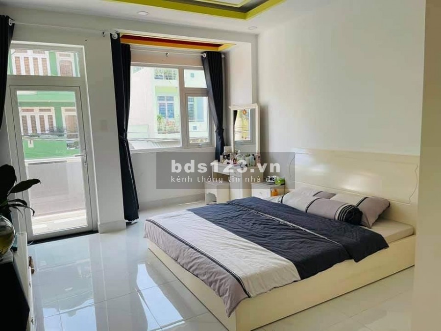 Bán gấp Vila Tô Ký Quận 12 nợ ngân hàng cần bán giá rẻ công năng đầy đủ, pháp lí đầy đủ