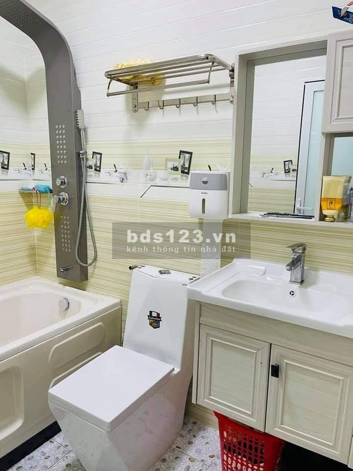 Bán gấp Vila Tô Ký Quận 12 nợ ngân hàng cần bán giá rẻ công năng đầy đủ, pháp lí đầy đủ