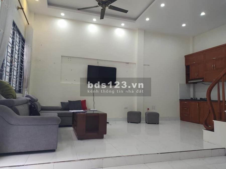Bán nhà mặt phố Bà Triệu tiện ích ngập tràn, diện tích sử dụng giá bán 2 tỷ hơn, sổ sẵn