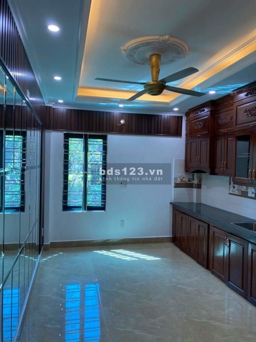Bán nhà phố Bình Lộc, ph Tân Bình, TP HD, 53m2, 3 tầng, 3 ngủ, ngõ to, ô tô vào tận nơi