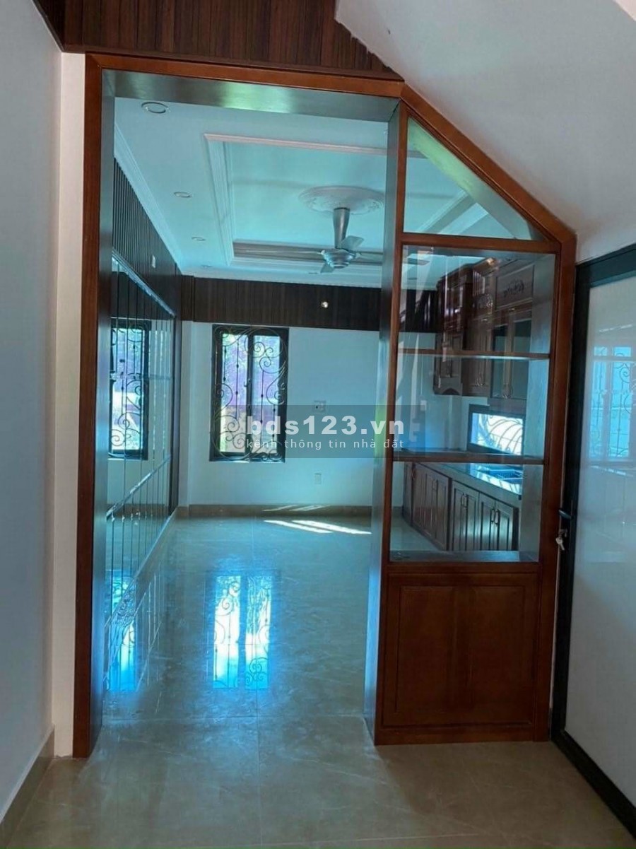 Bán nhà phố Bình Lộc, ph Tân Bình, TP HD, 53m2, 3 tầng, 3 ngủ, ngõ to, ô tô vào tận nơi