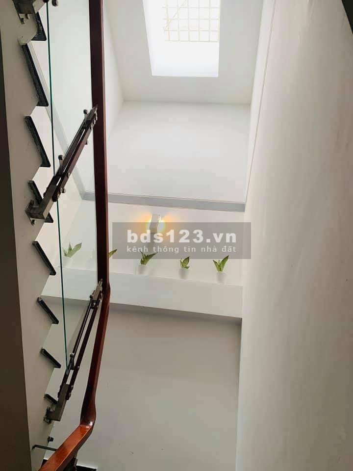 Bán nhà Đào Tông Nguyên, Nhà Bè, diện tích sử dụng 64m2, 3 lầu, giá bán 4.95 tỷ, tặng nội thất