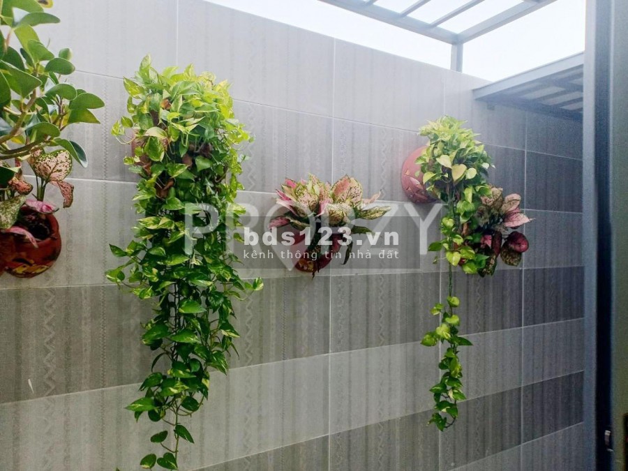 Cho Thuê Nhà NC 1 Trệt 2 Lầu Có Sân Thượng Đường Nhựa Thông Thoáng Xã Phước Kiển, Huyện Nhà Bè