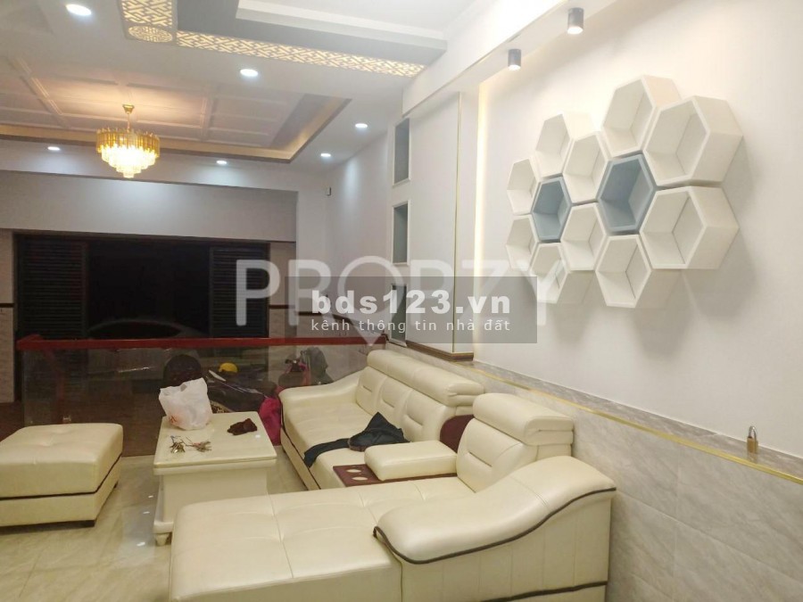 Cho Thuê Nhà NC 1 Trệt 2 Lầu Có Sân Thượng Đường Nhựa Thông Thoáng Xã Phước Kiển, Huyện Nhà Bè