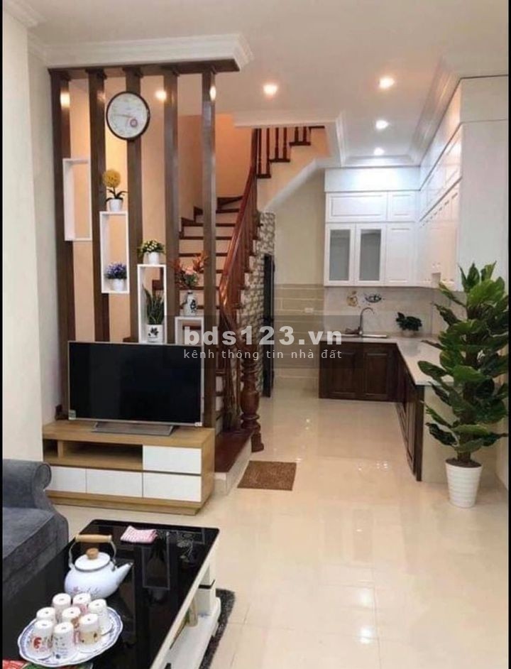 Bán nhà nguyên căn gần phố, gần ô tô lô góc Tam Trinh,, dtsd 30m2, 4 tầng, giá 2.75 tỷ