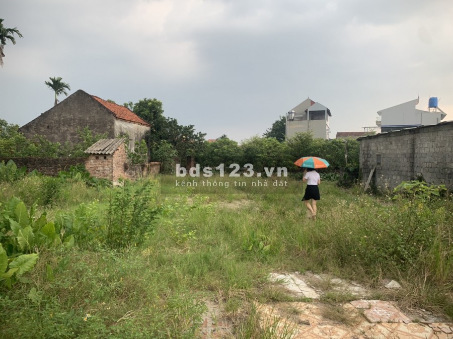 Bán đất thổ cư giá rẻ, cơ hội cực tốt cho các nhà đầu tư liên hệ xem nhà 0982420026