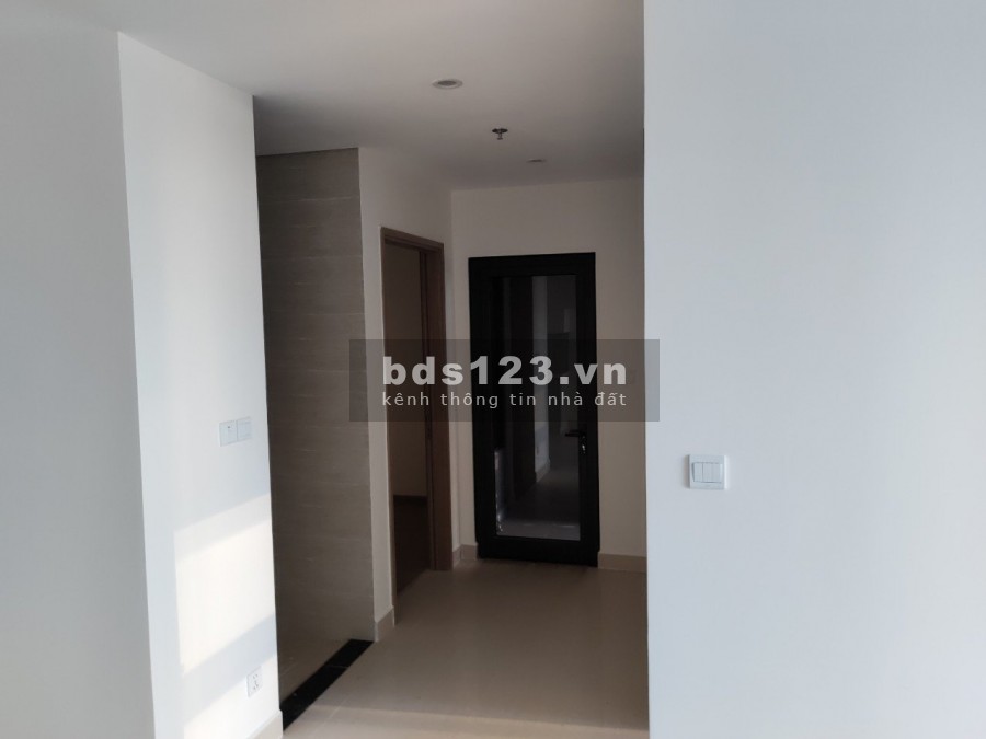 Chính chủ cần chuyển nhượng căn hộ chung cư 2 phòng ngủ, 1 nhà vệ sinh giá cực tốt
