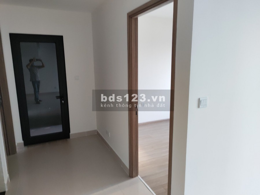 Chính chủ cần chuyển nhượng căn hộ chung cư 2 phòng ngủ, 1 nhà vệ sinh giá cực tốt