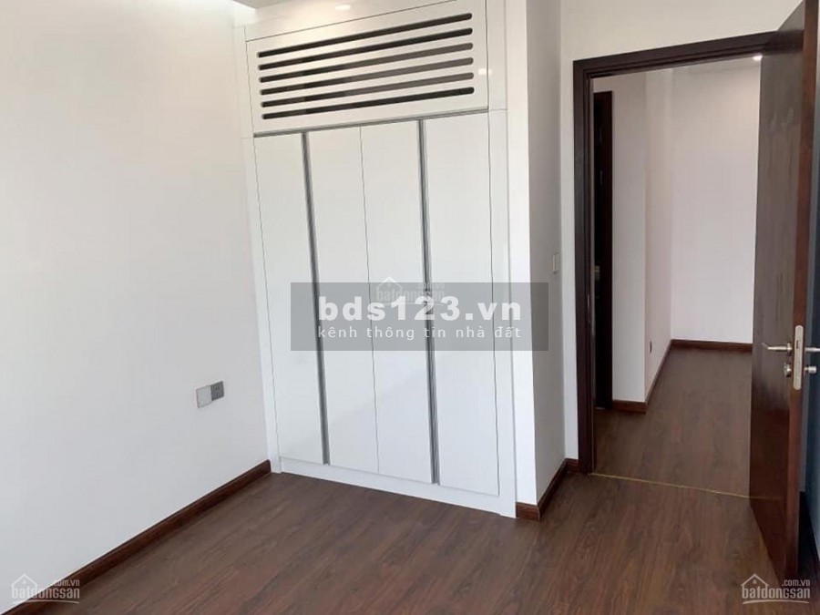 Cần bán gấp trong tháng CH 6th element, 95,4m, 2PN, 2WC, tầng 20 ban công hướng Nam view thành phố
