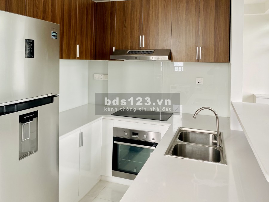 Cho thuê căn hộ Duplex cao cấp tiện ích đầy đủ, giá cho thuê 27 triệu/tháng, lhcc