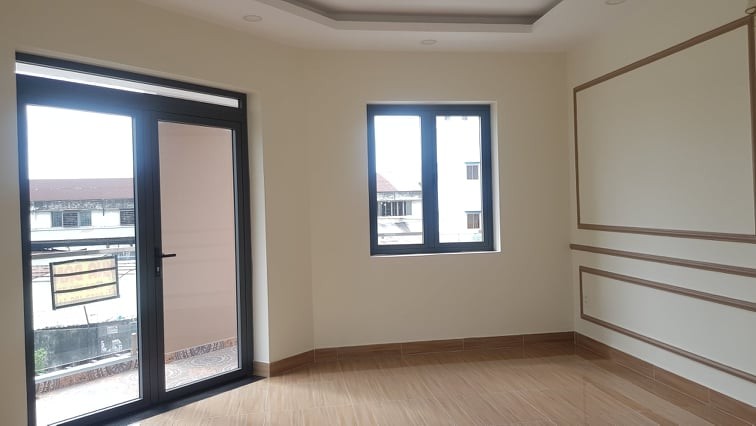 Bán nhà nguyên căn mặt tiền Lý Chiêu Hoàng giá bán 9 tỷ lô góc chiều ngang 5,7m Cấp 4