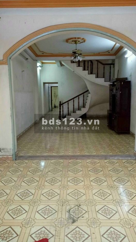 Cần bán nhà nguyên căn chính chủ Phan Huy Ích, nhà rộng bề thế giá chỉ 5,8 tỷ, lh 0394317796