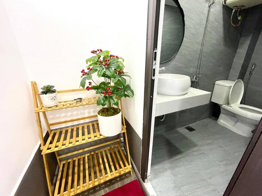 Bán nhà phố Hoàng Đạo Thành, Thanh Xuân, dt 45m2, 4 tầng, giá 2.7 tỷ nhà mới thoáng sáng