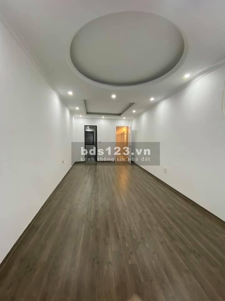 Bán Nhà Phố Vương Thừa Vũ, nhà đẹp, sổ vuông, ngõ đẹp dt 34m, 6 tầng, giá 4,5 tỷ, lh 0376048 901
