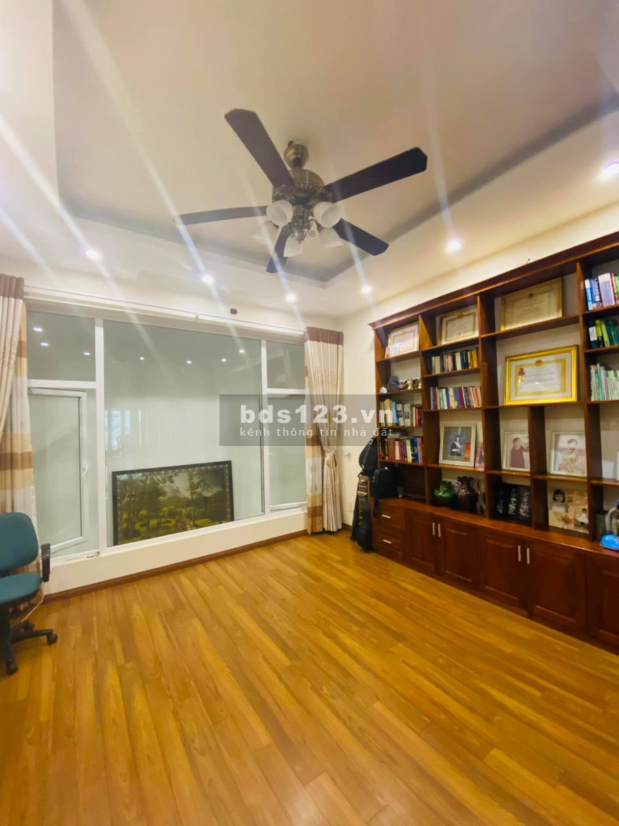Bán nhà phân lô ô tô vào nhà gara 3 ô tô thang máy nội thất…