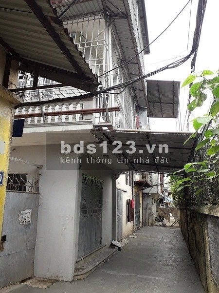 Bán nhà Trâu Quỳ, ở ngay-30m2 3 Tầng An Đào A, 1 nhà ra phố, nở hậu.0982852808