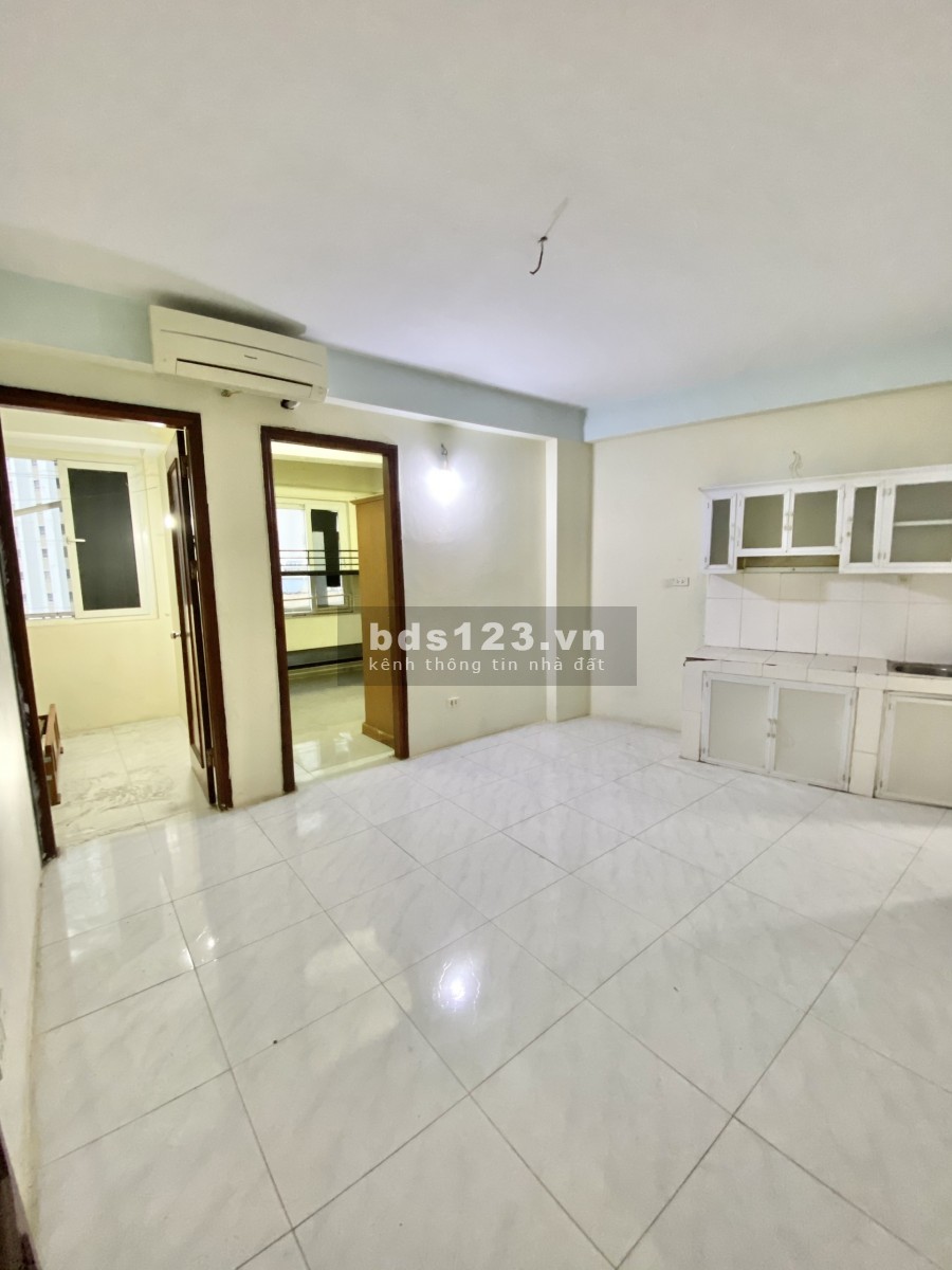 Có CCMN 2 pn 1 khách 50m2 tại 98 ngõ 42 Triều Khúc gần đường Nguyễn Trãi chỉ 4tr5/th