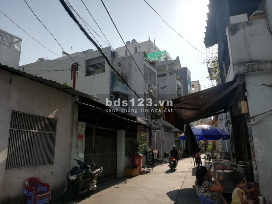 Nhà rộng rãi, hẻm ô tô. Cạnh Siêu Thị BigC Trường Chinh giá bán 3,5 tỷ sổ đỏ chính chủ