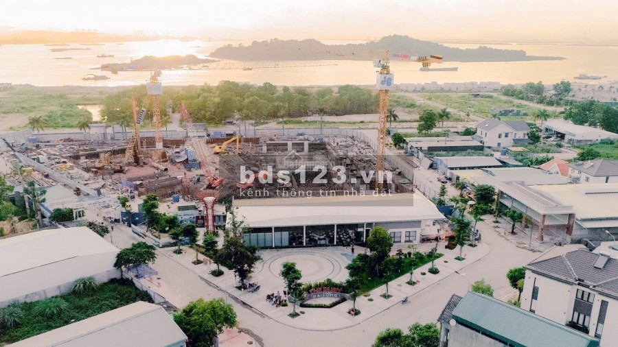 Chính chủ cần bán căn hộ 1n+1, view Cầu Bãi Cháy, sở hữu lâu dài tiện ích nội khu đẳng cắp