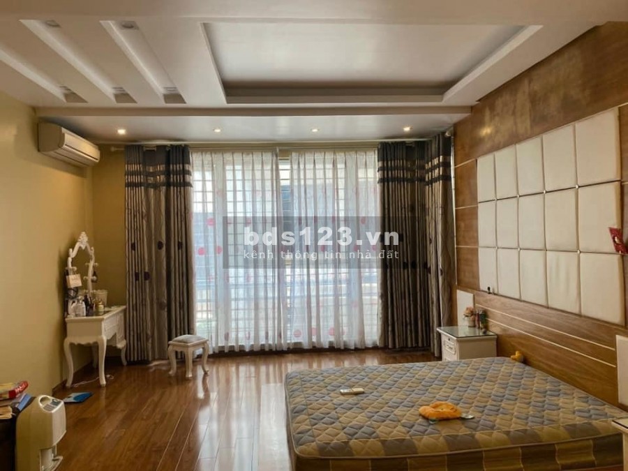 Bán nhà Văn Hương, giá bán 2.7 tỷ, diện tích sử dụng 30m2, đúc kiên cố 5 tầng
