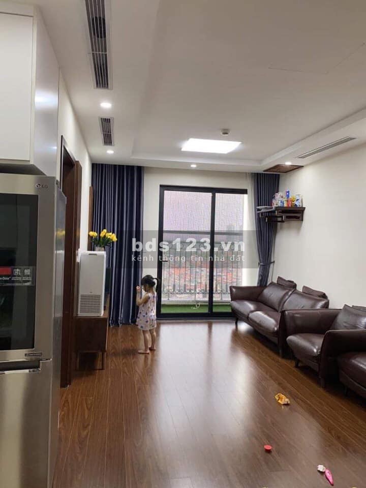 Chính chủ chuyển nhượng căn hộ 2 PN taị dự án chung cư cao cấp Roman Plaza.
