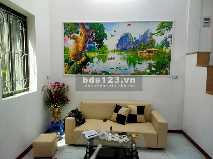 Nhà đẹp, ở ngay. Bán nhà mặt ngõ Trương Định. DT 31m2. 4 Tầng. MT 7m. Giá 2.95 Tỷ.