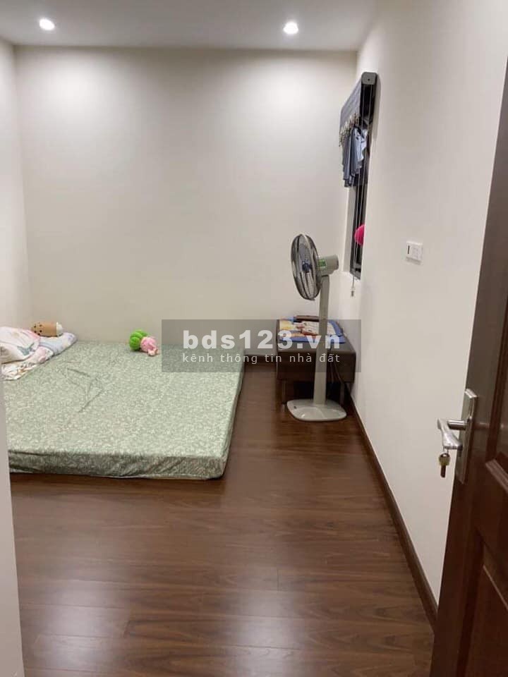 Chính chủ chuyển nhượng căn hộ 2 PN taị dự án chung cư cao cấp Roman Plaza.
