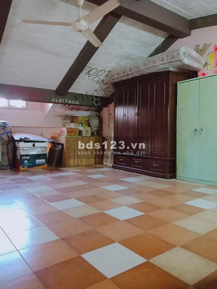 Biệt thự Hồng Tiến, Quận Long Biên, diện tích 160m2, rộng 8m, 4 tầng, giá bán nhỉnh 18 tỷ