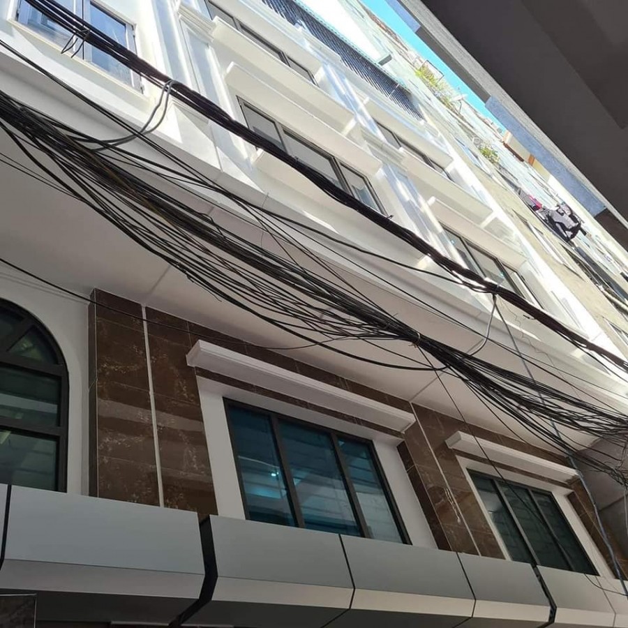 Nhà đẹp Tôn Thất Tùng diện tích 40m2 5 tầng giá 4,6 tỷ ngõ 3 gác vào ở được ngay